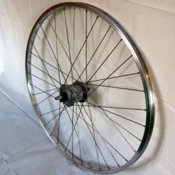 BIKE&CO Vorderrad 27 Zoll Alu Nabendynamo Silber