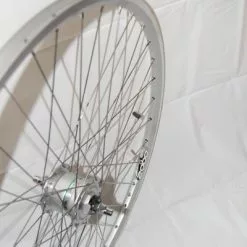 BIKE&CO Vorderrad 28 Zoll Mit Nabendynamo Felge ZAC 2000 Silber